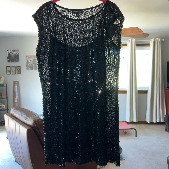 Connected Apparel Size 10P Two Layer Sleeveless Black Sequin Mini Dress - Picture 4 of 8